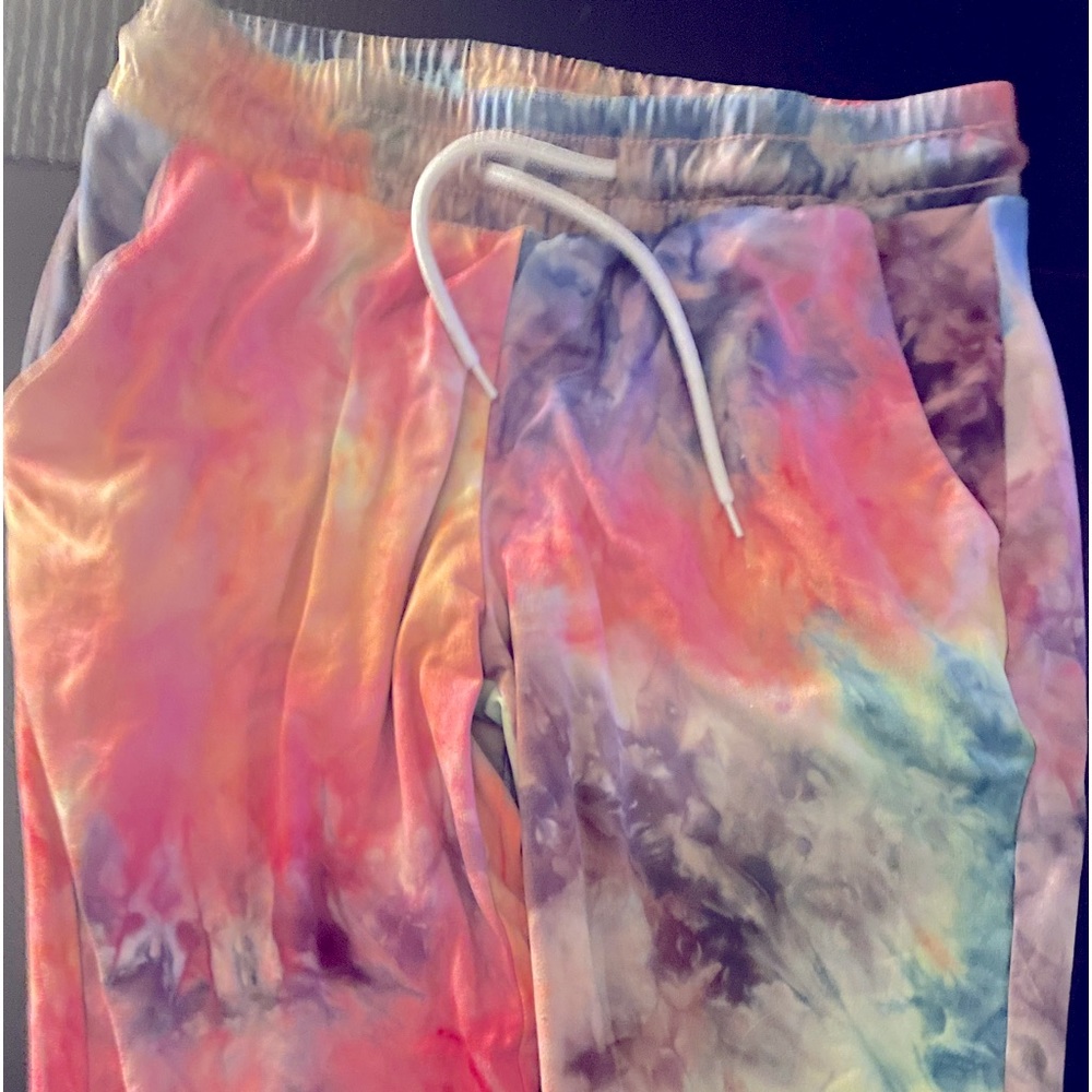NWOT Girls Soft Tie Dye Joggers
